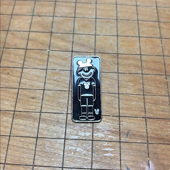 Disney Trading Pin Minnie Mouse Polka Dot Puzzle Piece Plus 3 More Variety - Picture 14 of 17